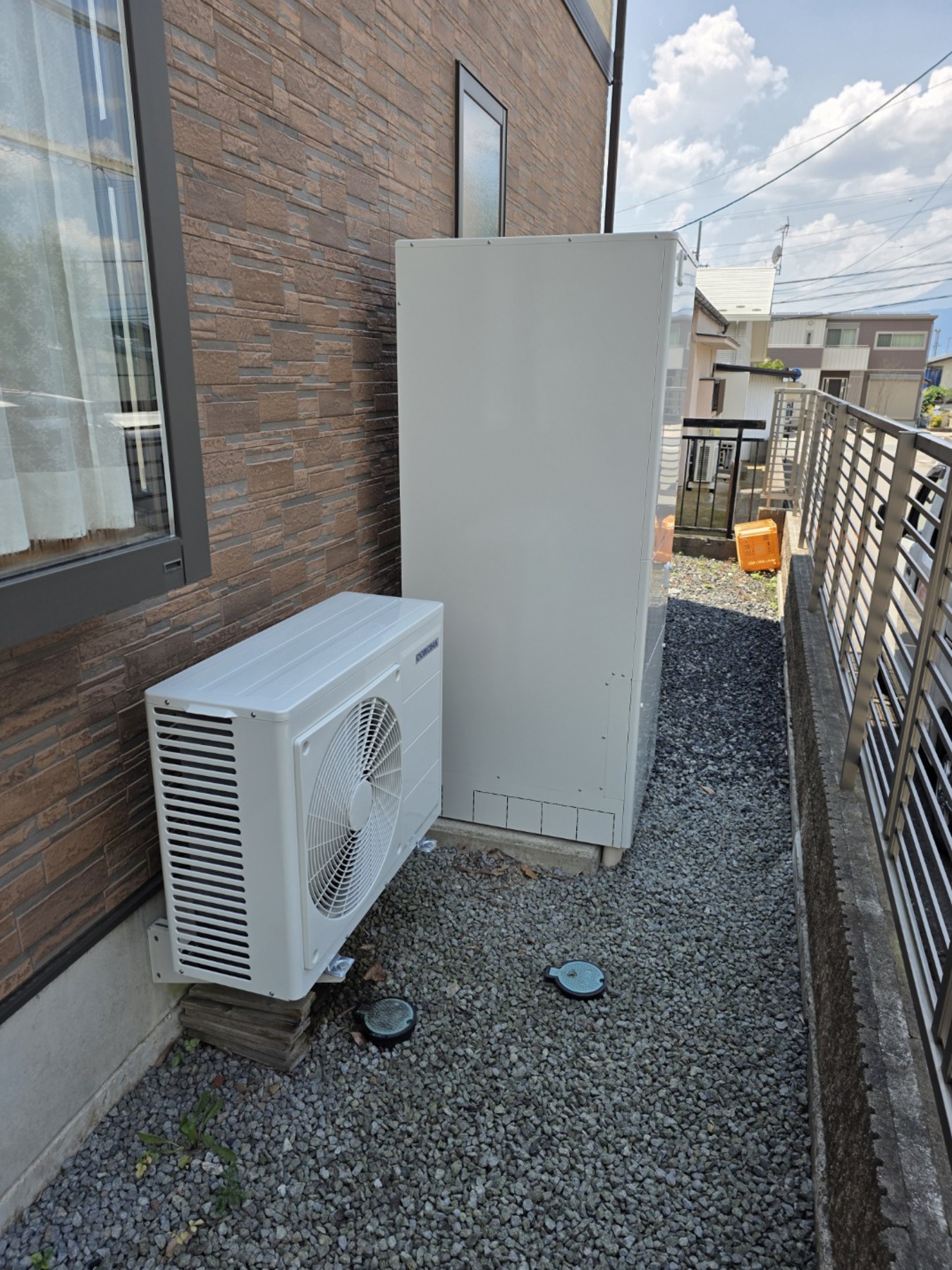 コロナ　460L　エコキュート設置工事のリフォーム写真