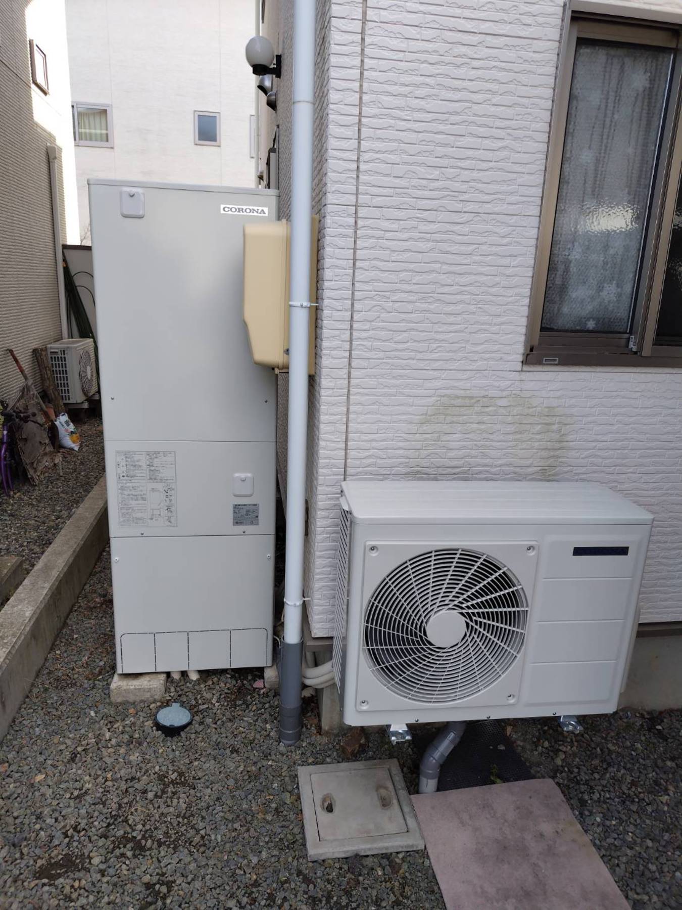 コロナ　エコキュート取替工事のリフォーム写真