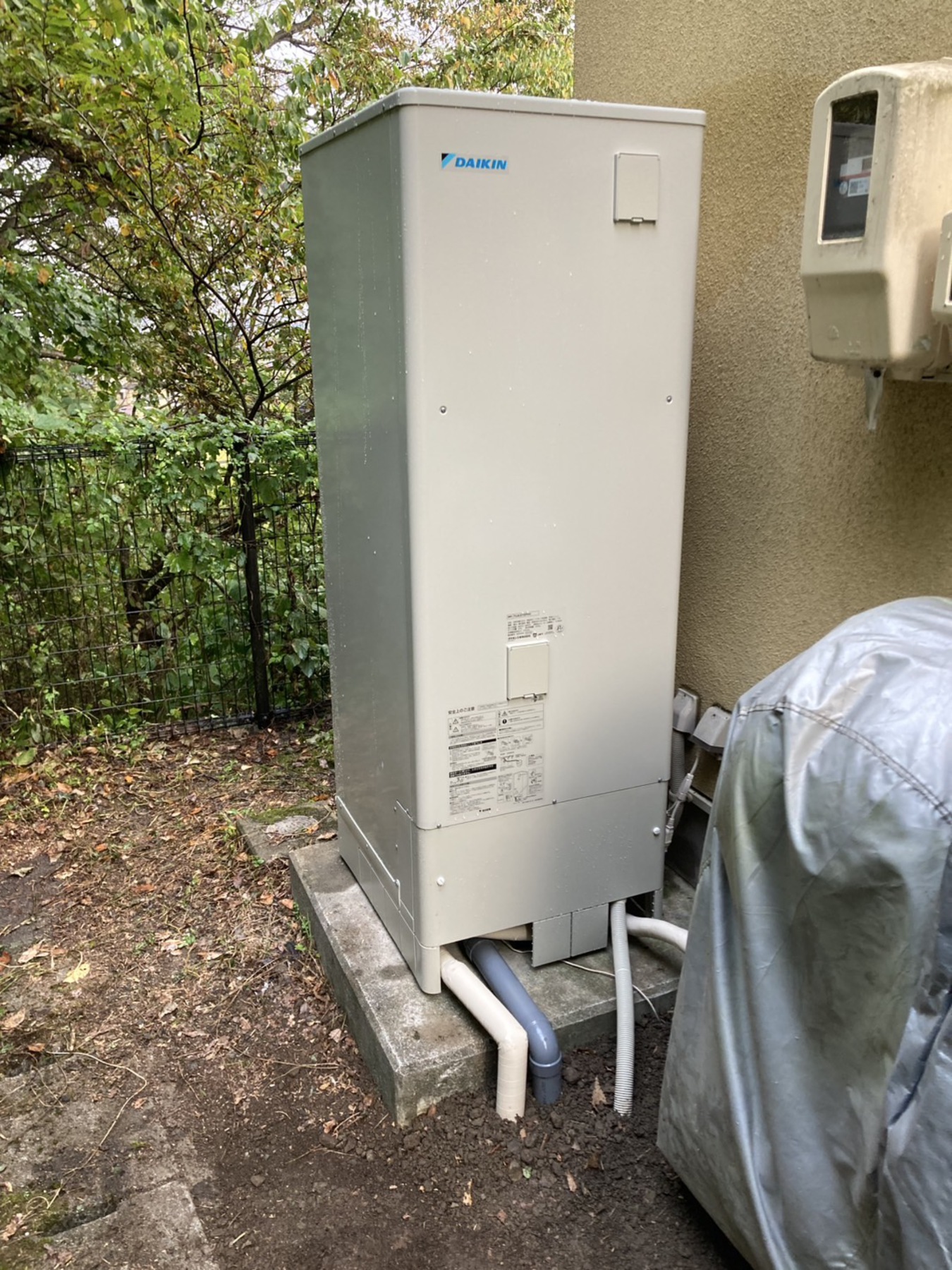 電気温水器からエコキュート取替の写真