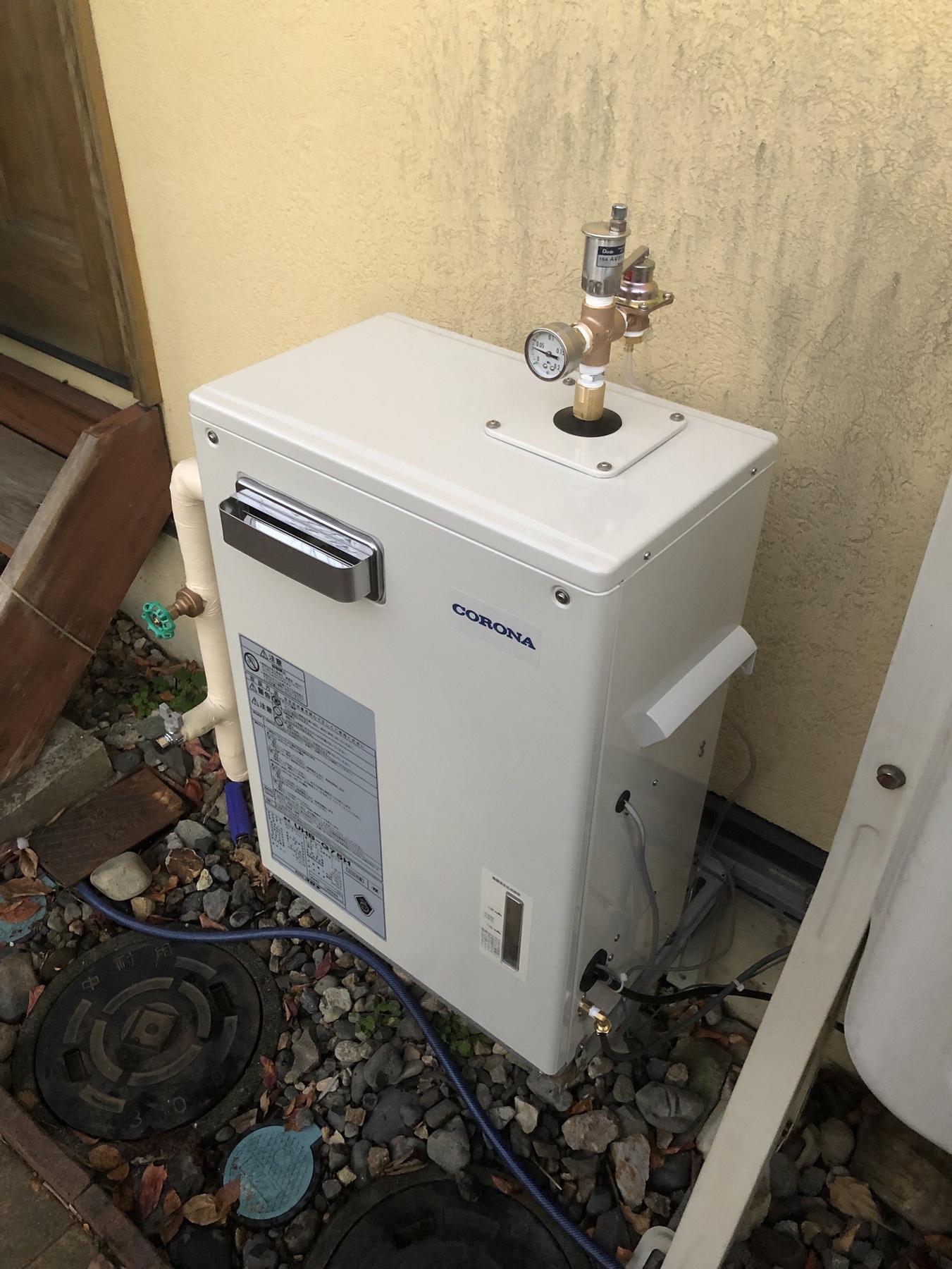 コロナ　石油熱源機のリフォーム写真