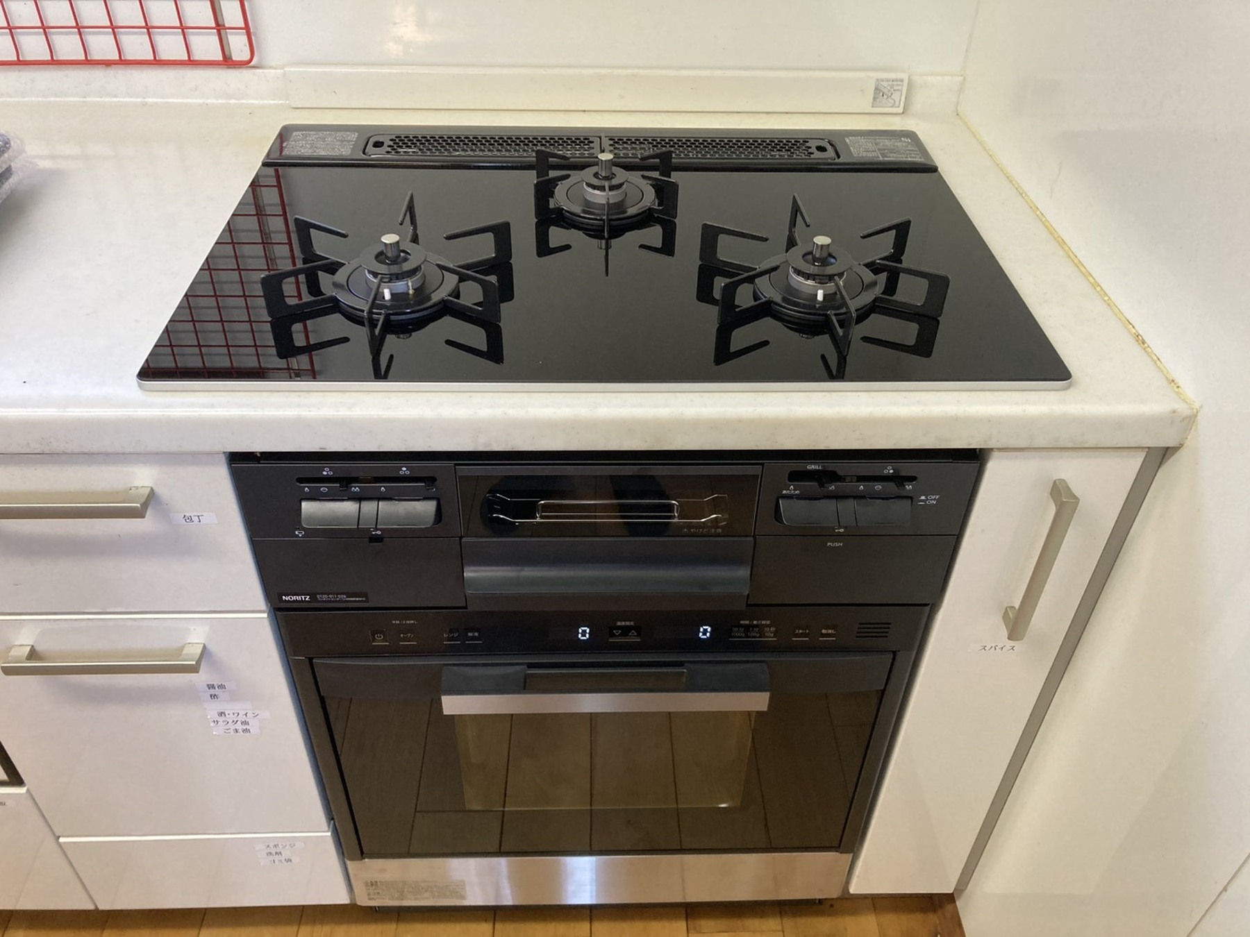 ノーリツ　ガスコンロ　ビルトインガスオーブンの写真