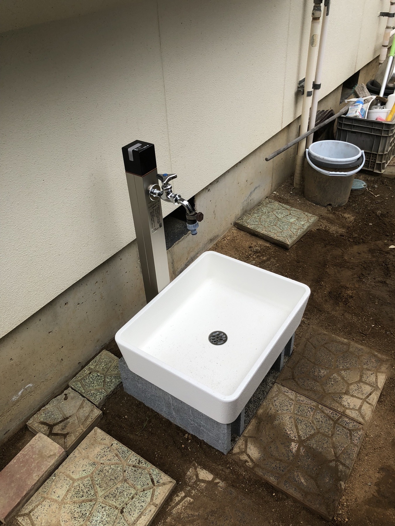 不凍栓水栓　水受けパンの写真