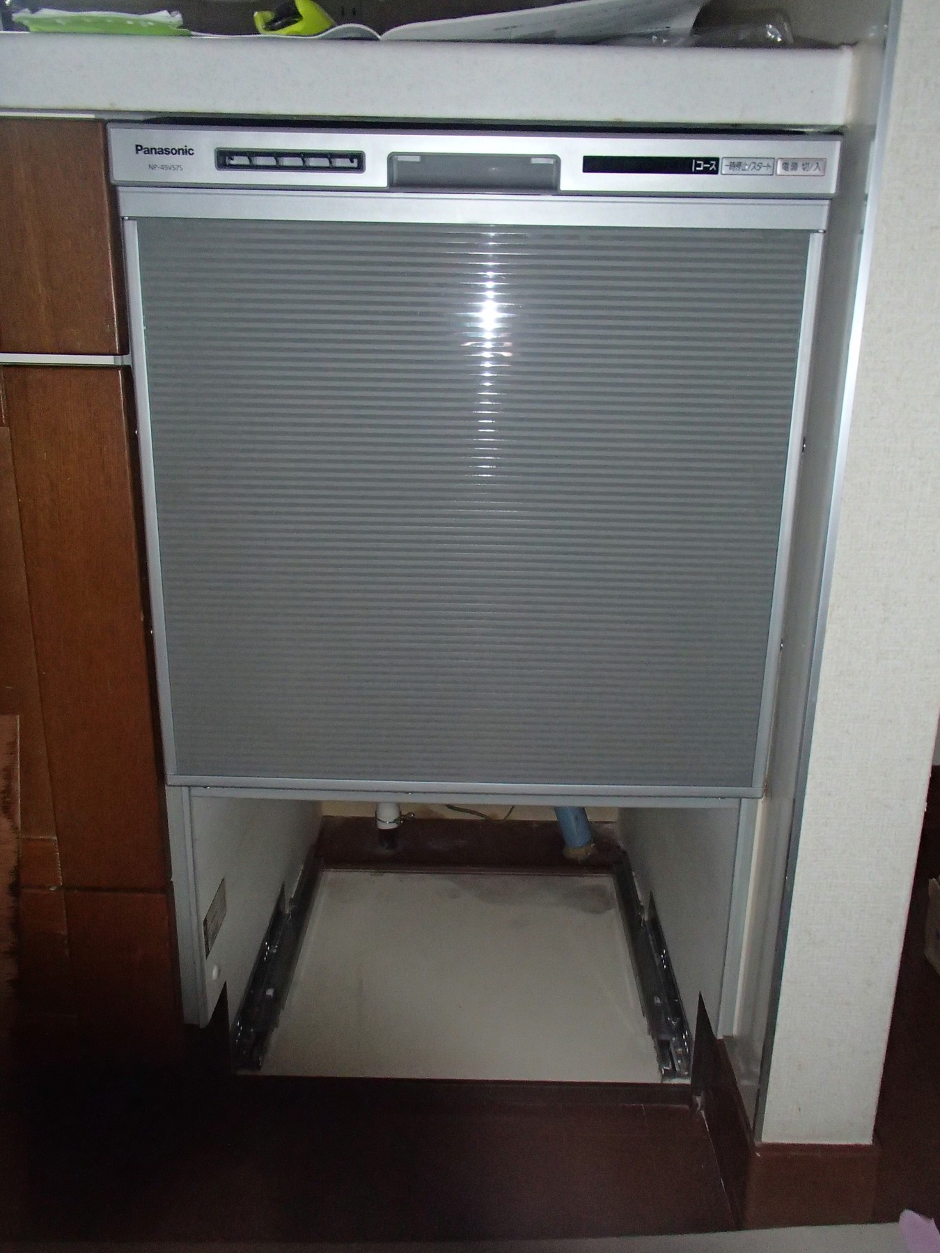 長野県長野市　ビルトイン食洗器の交換　木目パネルサービスのリフォーム写真