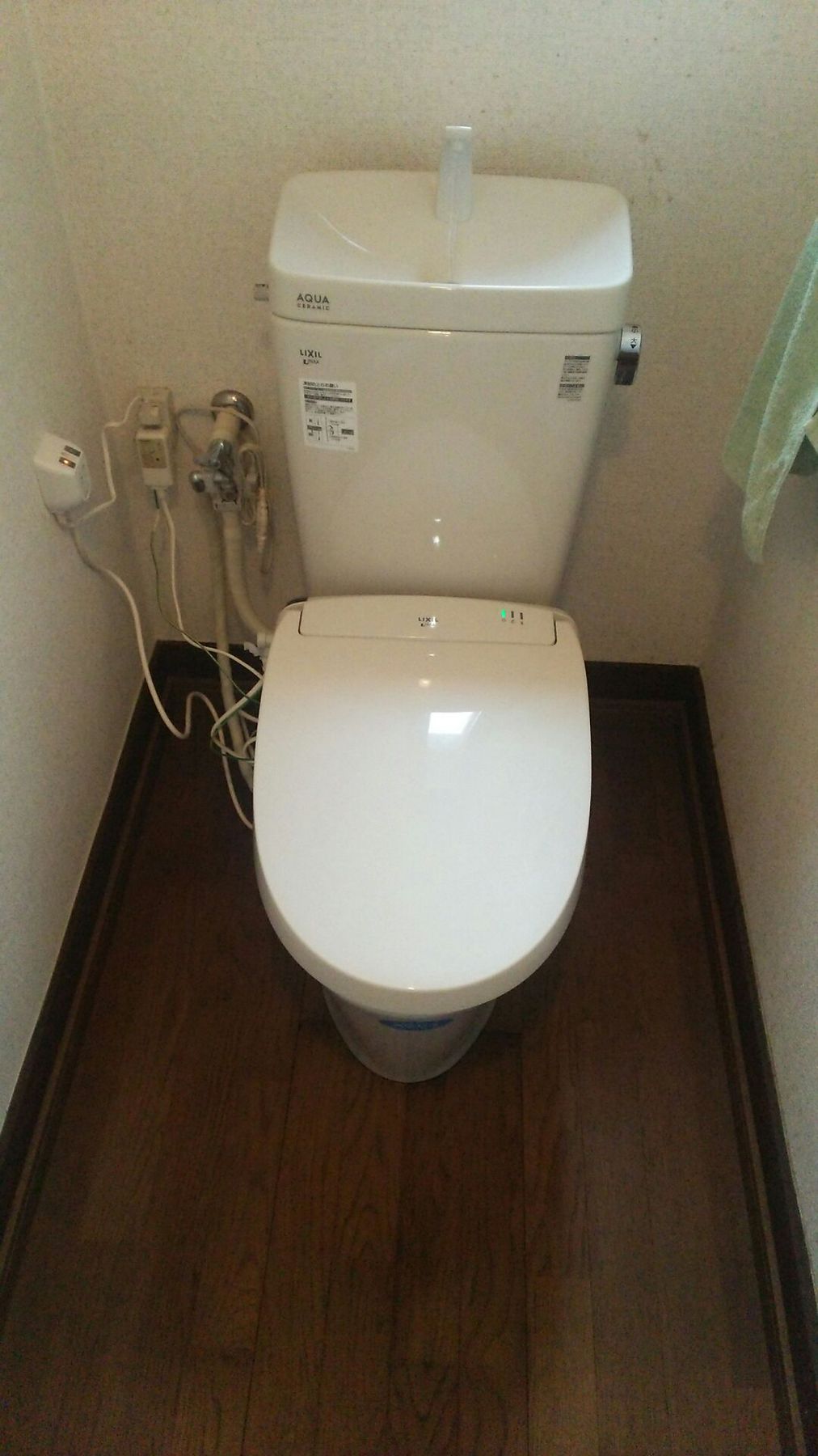 長野県飯綱町　LIXILトイレ　ヒーター付き便器設置のリフォーム写真