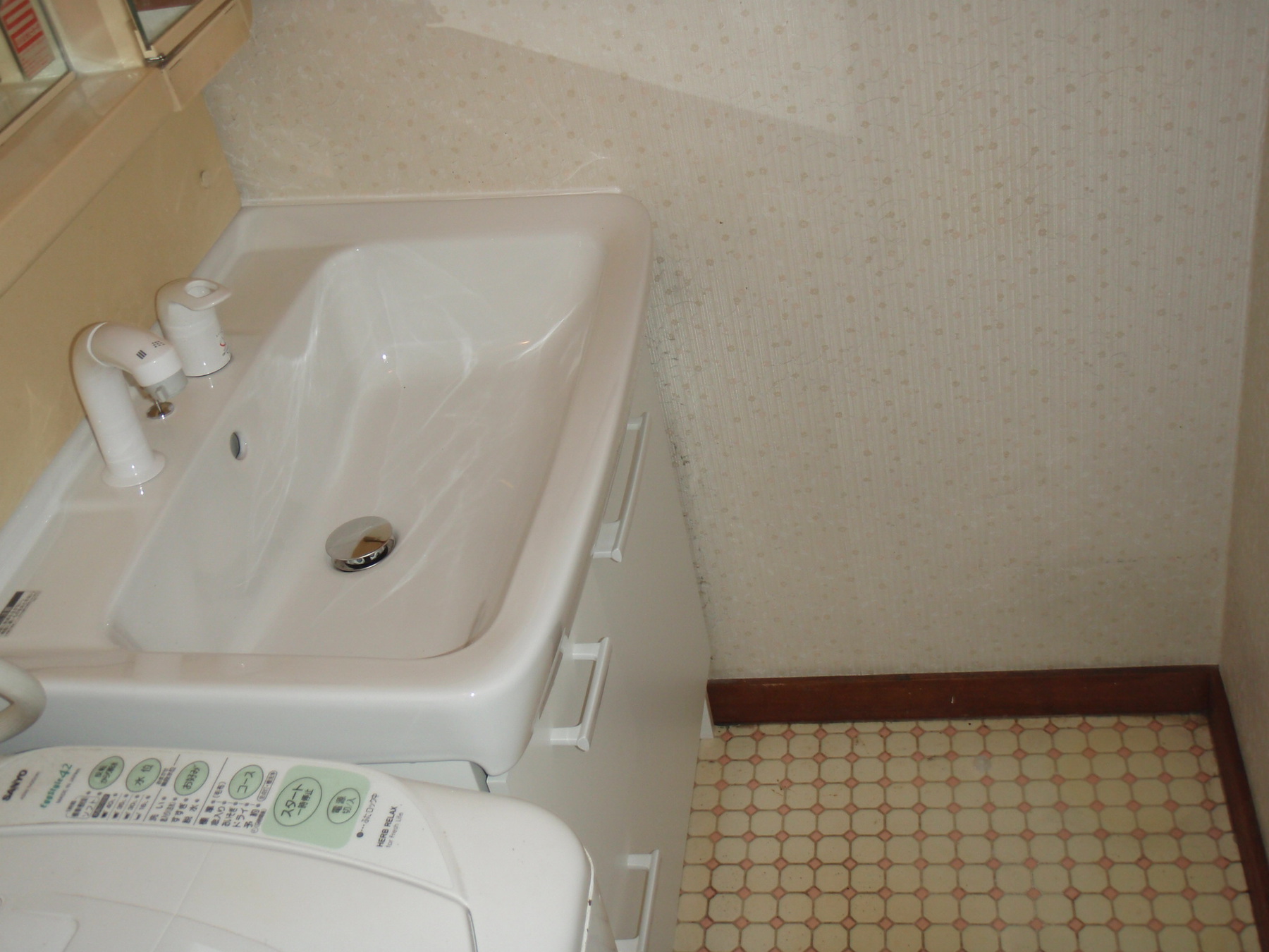 長野県長野市　ＬＩＸＩＬ　オフト　洗面台取替のリフォーム写真