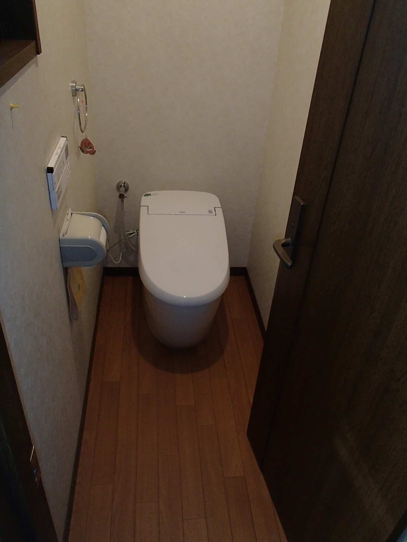 長野県長野市　LIXIL　サティスG　トイレ取替のリフォーム写真