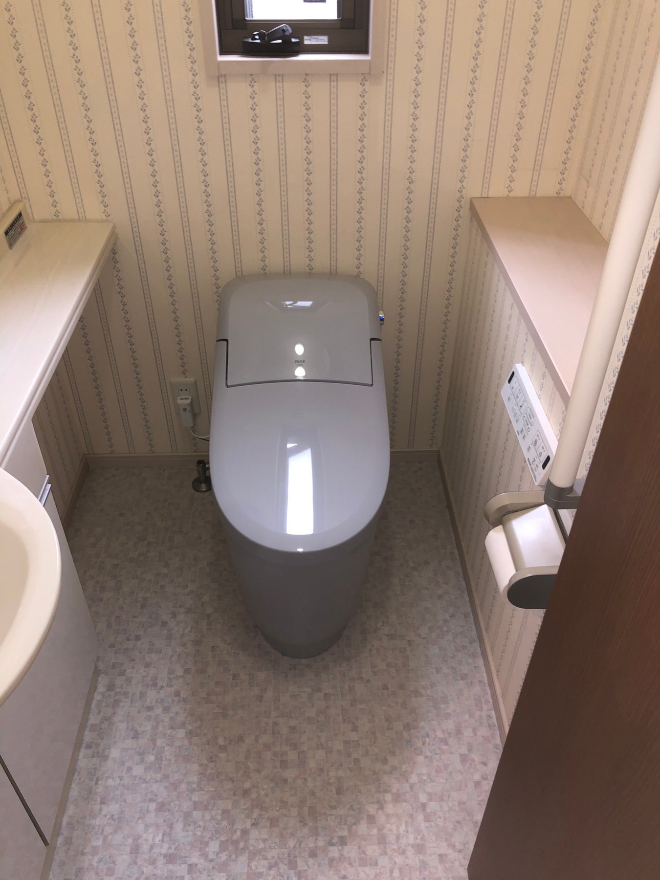 2台トイレ入替・キッチン水栓入替のリフォーム写真